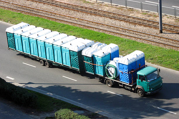 Best Porta potty delivery and setup  in Wren, AR